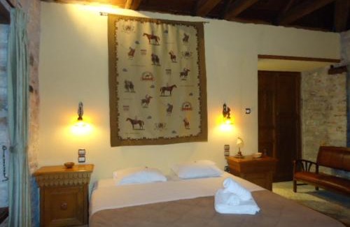 Karpenisi Hotel | Old Inn