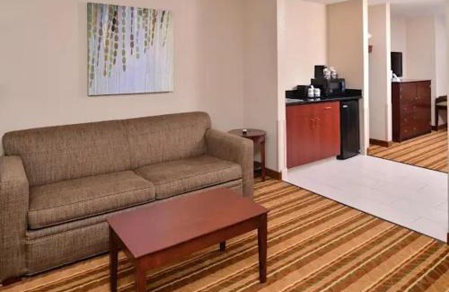 West Omaha Hotel | Old Mill Inn