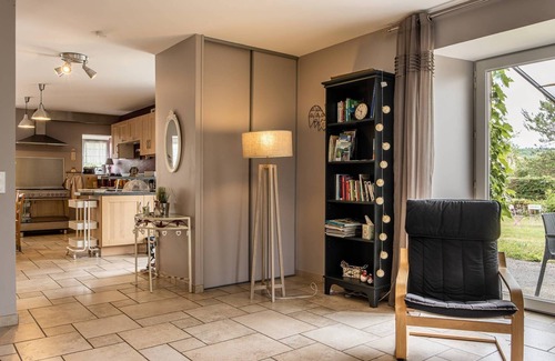 Lizine House | Old renovated farmhouse, charm, relaxation in the heart of nature on the Jura plateau