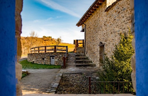 Sobrecastell Cottage | OLD RURAL HOUSE FOR 20 PEOPLE