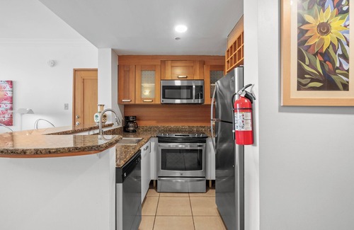 Puerta de Tierra Apartment | Old San Juan | Ocean Front Studio | Balcony | Water View