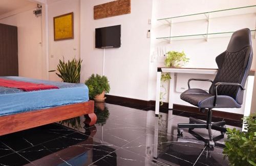 Thung Maha Mek Apartment | Old Spice 4 Downtown Serenity Luxurious Oasis BKK