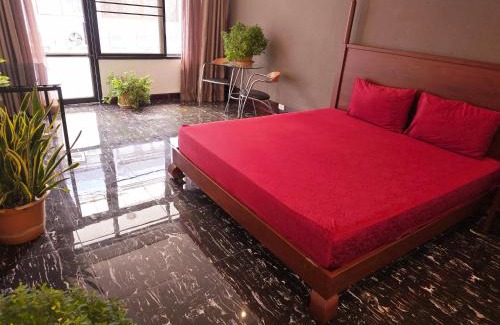 Thung Maha Mek Apartment | Old Sрice 3 Vintage Elegance in the Heart of BKK