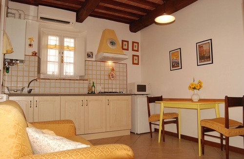 San Ginese House | Old stone farmhouse near Lucca, Tuscany