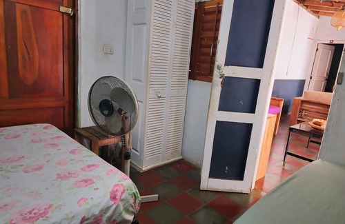 San Juan del Sur Cabin | Old style 8 rooms lodge with BIG common areas in the famous fishing Village SJDS