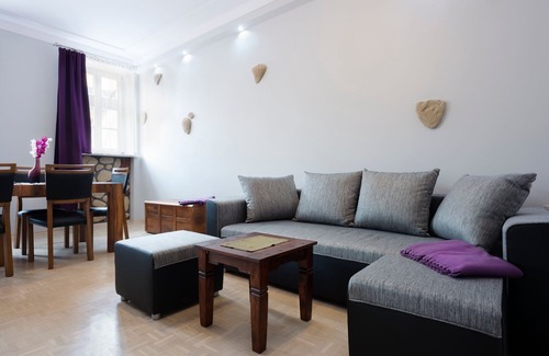 Stare Miasto Apartment | Old Town - 2 bedrooms, 2 bathrooms, 100 metres from the Main Square