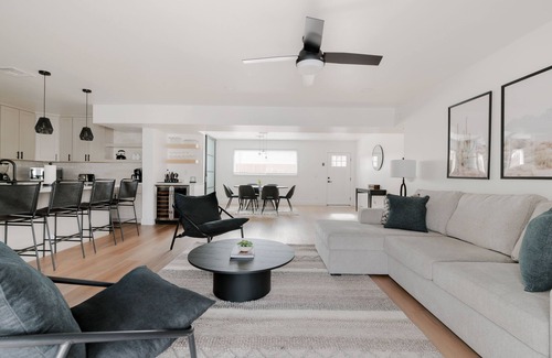 Park Scottsdale One House | Old Town Gem by Porter | Dog-Friendly Home w/Heated Pool and Arcade Games