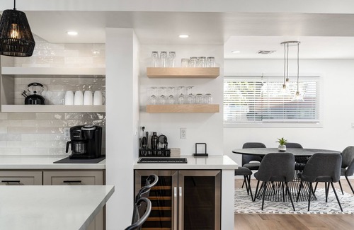 Park Scottsdale One House | Old Town Gem by Porter | Dog-Friendly Home w/Heated Pool and Arcade Games