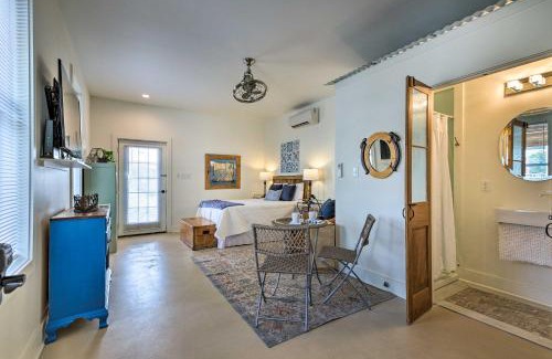 Old Town Apartment | Old Town Getaway, Walk to Shopping, Dining, and Bay!