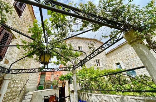 Old Town Apartment | Old town house with private garden