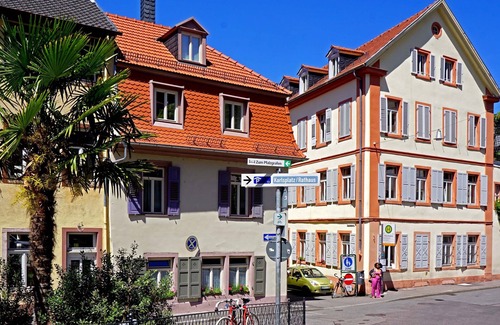 Heidelberg City Centre Apartment | Old town legend - studio for 2-3 people between market square and castle.