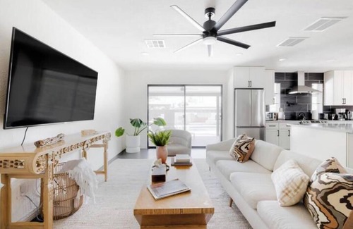 Park Scottsdale One House | Old Town Ranch just 5 Minutes to Old Town Scottsdale + Heated Pool!