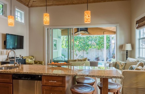 Uptown - Upper Duval House | Old Town Retreat near Upper Duval St