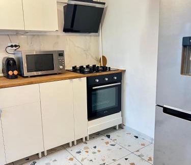 Targoviste Apartment | Old Town View- UltraCentral Apartment