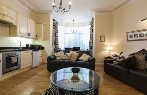 Inchicore Apartment | Old World apartments in Historic Dublin, near Kilmainham Gaol.