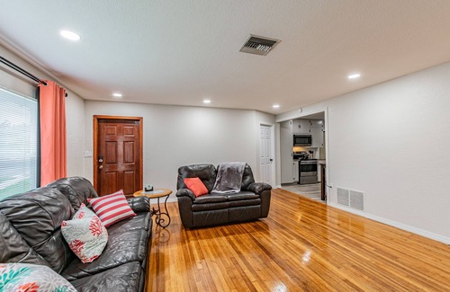 Northwest Orlando House | Old World Charm of College Park/Winter Park
