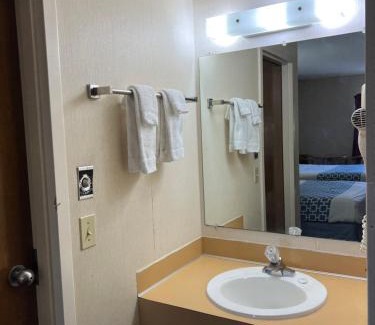 Witmer Hotel | Olde Amish Inn