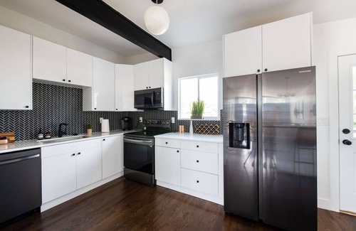 Lamar Heights Area House | Olde Town 4BR with Hot Tub & Games, 20min to Red Rocks and Downtown Denver
