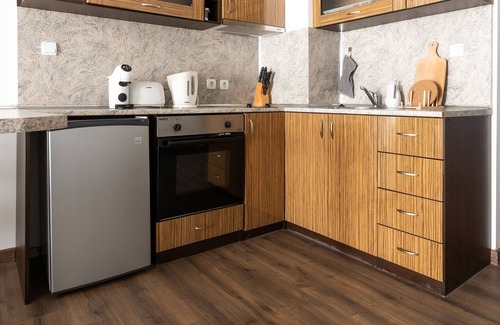 Shiligarnika Apartment | Oldinn Large Flat with Terrace just minutes from the Slopes and the City.
