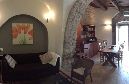 Ripabottoni House | Oleandro 1, your own cottage in a medieval street