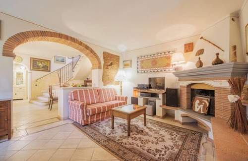 Camaiore House | Oleandro by Interhome