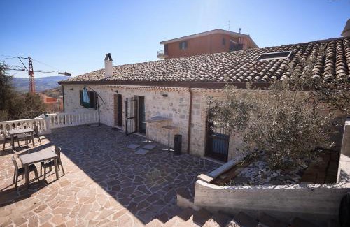 Mirabello Sannitico House | Oleum Guest House