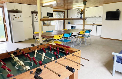 Mallacoota House | Oli's @ 57 Lakeside Drive, Mallacoota
