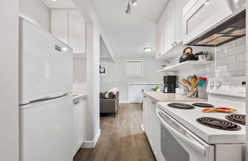 East Kootenay Condo | Olive & Onyx | Fire Pit | Pet-Friendly | Central