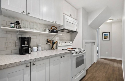 East Kootenay Condo | Olive & Onyx | Fire Pit | Pet-Friendly | Central
