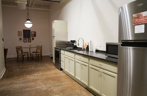 Demopolis Apartment | Olive - The Flats Demopolis