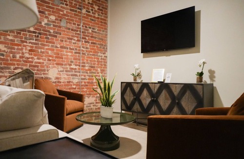 Demopolis Apartment | Olive - The Flats Demopolis