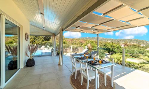 Vathi House | Olivengrüne Villa Mit Privatem Beheiztem Pool