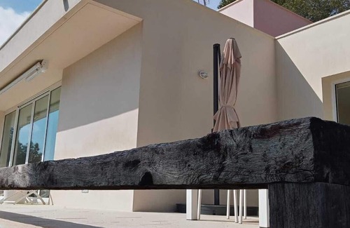 Tamarit House | Oliver House