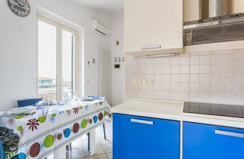 Fano Apartment | Oliver's House-Apt x4 with terrace and parking!