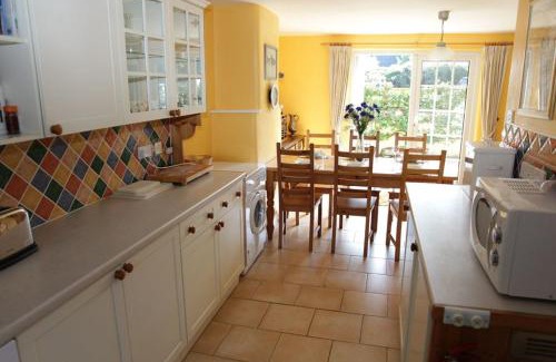 Dittisham House | Ollie's Cottage
