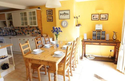 Dittisham House | Ollie's Cottage
