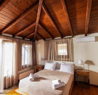 Karitsa House | Olympian Villa with Private Pool