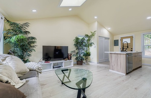 Olympic Hills House | Olympic Hills 2BR Home w/Huge Yard + Tiki Bar