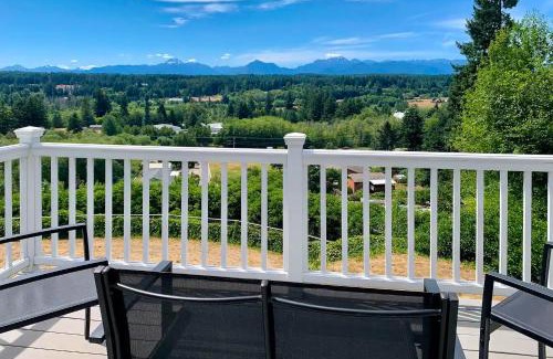 Silverdale House | Olympic Mountain View