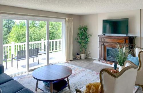Silverdale House | Olympic Mountain View