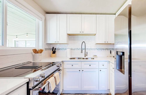 Lilliwaup House | Olympic Peninsula home with private patio, deck, & W/D