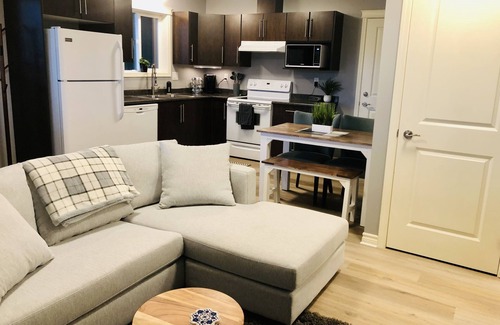 Langford Apartment | Olympic Views - Cozy Modern 2BR Suite