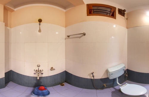 Khanapara Hotel | Om Shree Cottage
