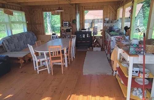 Viljandi County Apartment | Oma tiigi ja saunaga suvemajake Soomaa serval
