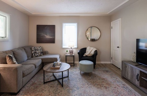 Omaha House | Omaha Cutie