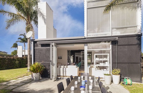 Omaha House | OMAHA RETREAT - OMAHA HOLIDAY HOME, family friendly in Tawharanui