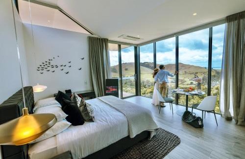 Waiheke Island Villa | Omana