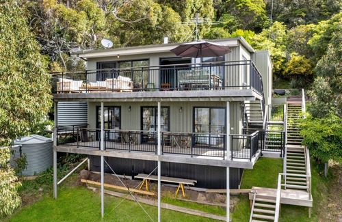 Great Ocean Road House | Omaroo - Oceanfront Escape in Wye River