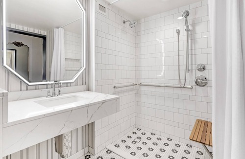 North Downtown Hotel | Omni Charlottesville Hotel