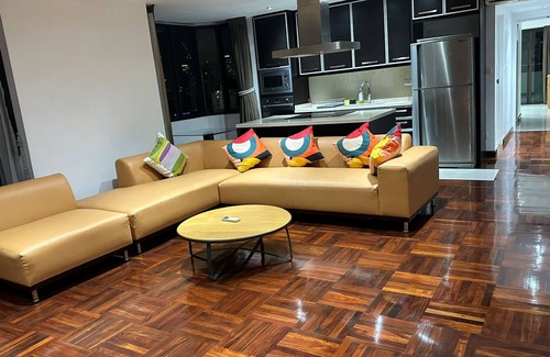 Nana Apartment | Omni Tower Sukhumvit Nana - Direct